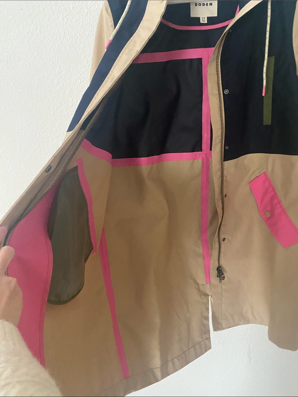 Boden Wells Waterproof Rain Coat Tan Pink Navy Accents size 10 US - Picture 6 of 9